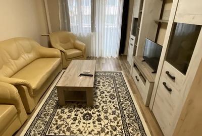 Apartament cu 2 camere semidecomandat, mobilat în Eroii Revoluției