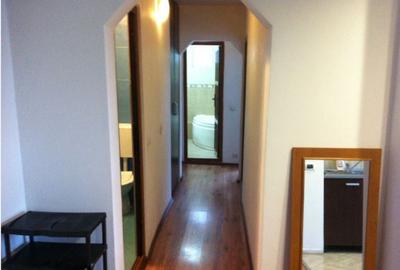 Inchiriez apartament 3 camere Dristor metrou pentru fete studente - 1