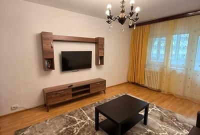 Apartament cu 3 camere decomandat, mobilat în Lacul Tei - 1