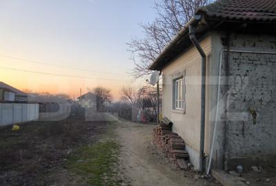 Teren intravilan stradal, 1478 mp, zona caminului Sf. Mina - 2