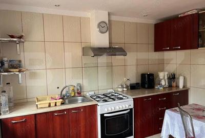 Casă cu Teren 1187 Mp în Central - 12