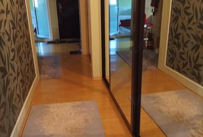 Apartament cu 3 camere nedecomandat în Central - 1