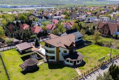 Casă individuală cu 9 camere cu Canalizare în Valea Lupului - 2