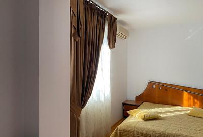 Zona Baneasa,Vila, superba, spatioasa, piscina,curte generoasa,etc.. - 2