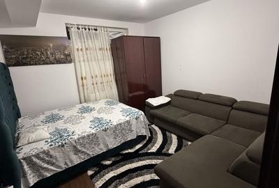 Apartament cu 2 camere decomandat în Titan