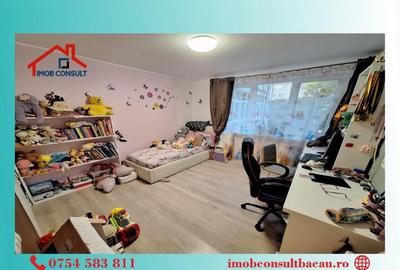 Apartament cu 4 camere decomandat în Cornișa - 8