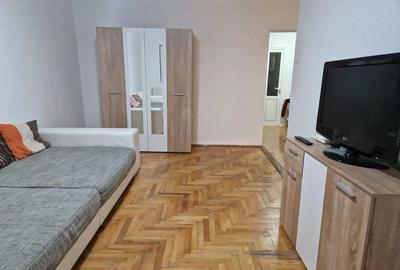 Apartament cu 3 camere decomandat în Traian - 7