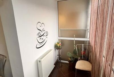 Apartament cu 3 camere decomandat în Central - 1