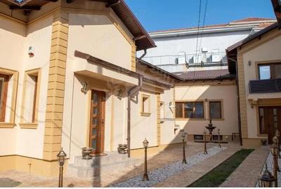 CASA DE VANZARE// CENTRAL PLOIESTI// - 2