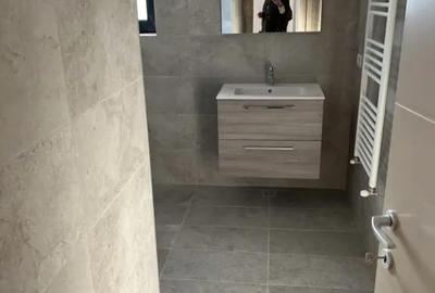 Apartament cu 3 camere decomandat în Parc Zăvoi - 17