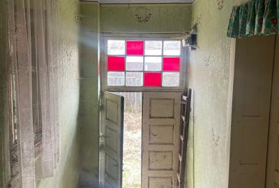 Casa veche cu sura zona linistita - 14