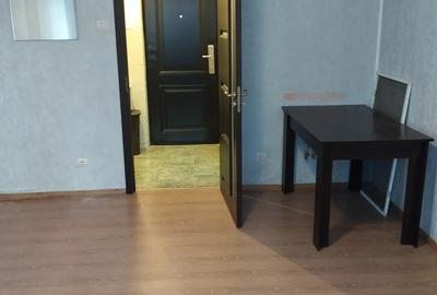 Inchiriez garsoniera Aleea Mizil 1 nemobilata parter metrou 1Dec - 1