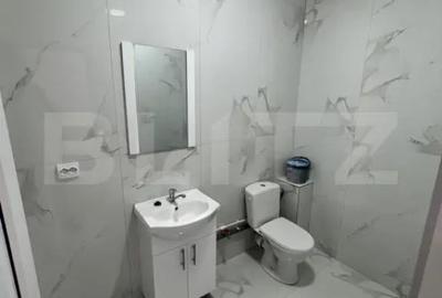 Spațiu comercial, de 105 mp, în Central - 3