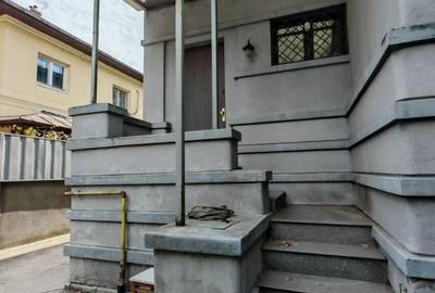 Vilă interbelică – Casin / Domenii – ideală clinica/ resedinta/ sediu / ambasada - 2