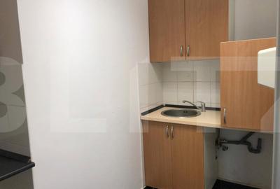 Spațiu comercial, de 1,140 mp, în Central - 1