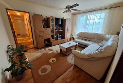 Iniriez apartament cu 4 camere - 1