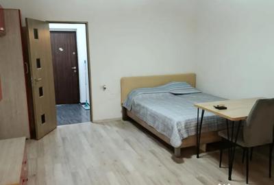 Garsonieră decomandată în Far - 4