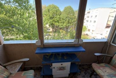 Apartament cu 2 camere decomandat în Carei - 10