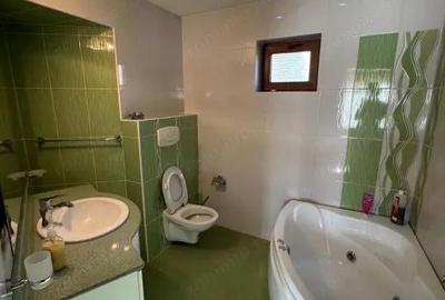 Casă cu 8 camere cu Teren 380 Mp în Central - 7