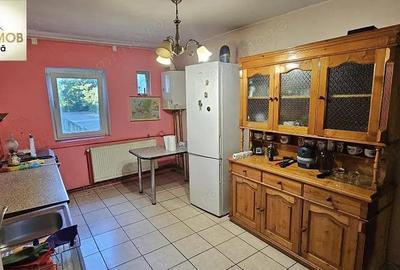 Vand apartament 4 camere etajul 1 zona Micro 4 - 14