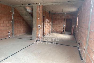 Casă cu 4 camere cu Teren 278 Mp în Bazoș - 8