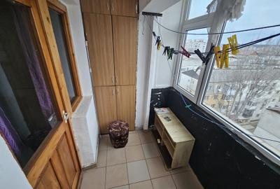 Apartament cu 3 camere decomandat, mobilat în Dacia - 2