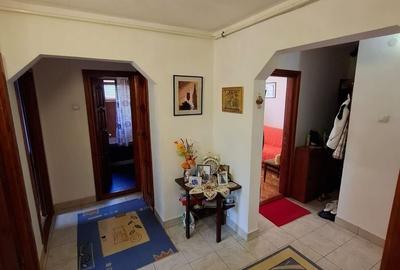 Apartament cu 3 camere decomandat în Tomis Nord - 10