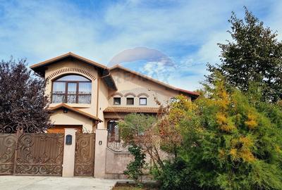Casa / Vila de lux cu 6 camere de vanzare in Scheia, Suceava - 3