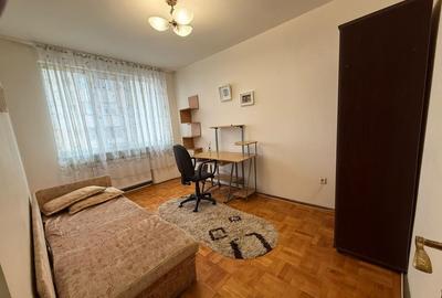 Apartament cu 3 camere semidecomandat în Republicii - 1