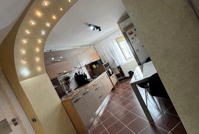 Apartament cu 3 camere decomandat în Traian - 3