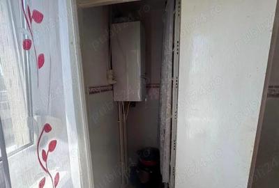 Vanzare apartament 2 camere decomandat, micro 19, 50mp - 2