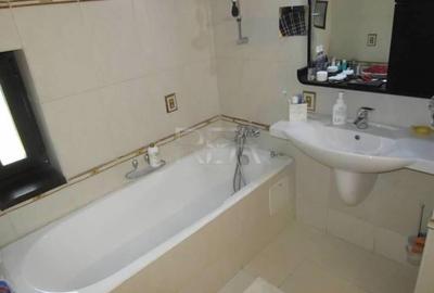 Casă individuală cu 5 camere cu Canalizare în 1 Decembrie 1918 - 9