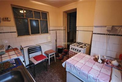 CASA 2 CAMERE 68 MP TEREN 701 MP  APAHIDA - 17