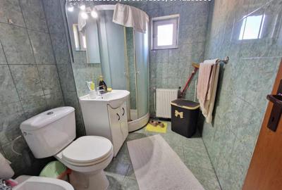 Apartament 2 camere, situat in Targu Jiu, Lt. Col. D-tru P - 9