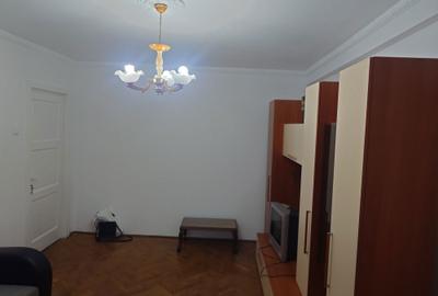 Apartament cu 2 camere semidecomandat în Ultracentral