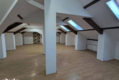Spațiu comercial, de 1,500 mp, în Energia - 1