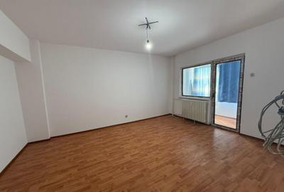 Apartament cu 2 camere decomandat în Central - 4