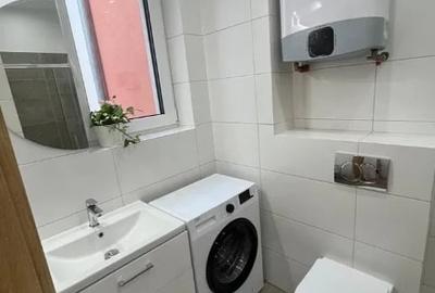 Apartament cu 2 camere decomandat în Ghencea