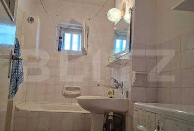 Apartament cu 3 camere semidecomandat în Central - 4