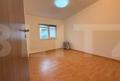 Apartament spatios cu 4 camere, 2 bai si camara, zona Lipovei - 2