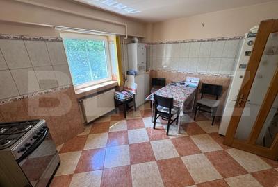 Apartament de vanzare, cu 3 camere, 73 mp, zona Calea Bucuresti - 10