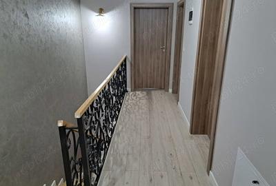 Casă cu 5 camere cu Teren 350 Mp în Dumbrăvița - 3