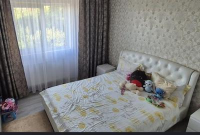 2 camere decomandat- etaj1 - 59 mp - liber- 91500 euro - 4