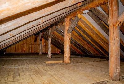 Casa din lemn rotund (Izvoru Muresului, str. Garii) - 20