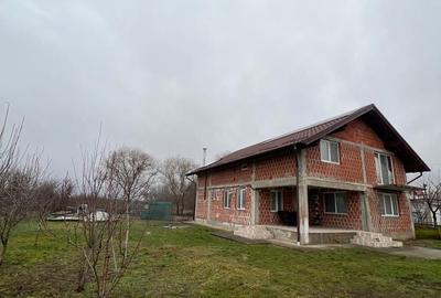 Casă cu 4 camere în Amați - 3