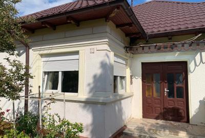 Techirghiol-Casă 4 cam dec teren 530 mp d-17m preț 155.000 euro - 1