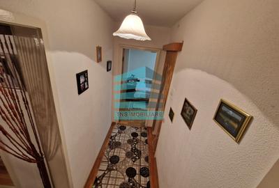 Apartament cu 3 camere decomandat în Titan - 10