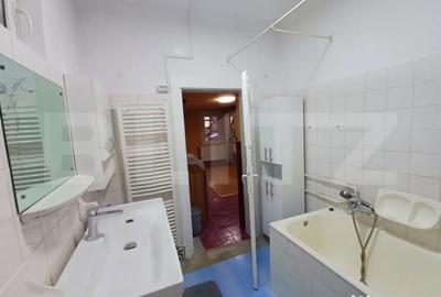 Casă cu 4 camere cu Teren 270 Mp în Central - 11