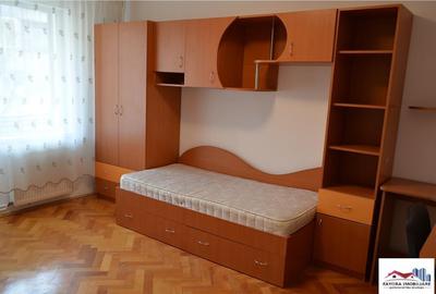 Apartament cu 2 Camere de Inchiriat in Zona Tudor