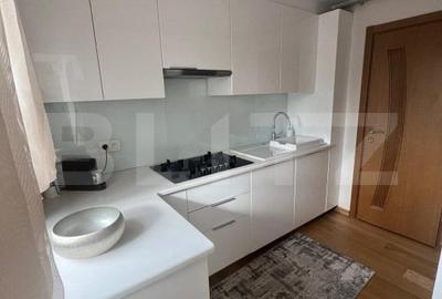 Apartament de vanzare, cu 3 camere, etaj intermediar, decomandat, zona Burdujeni - 7